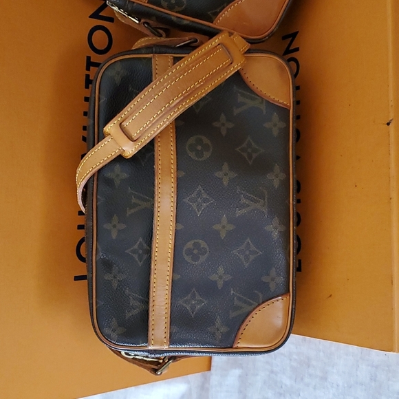 Louis Vuitton Monogram Trocadero Crossbody bags - Picture 7 of 12